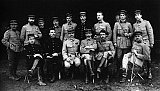 Officiers pilotes et observateurs de l'escadrille F 33 pendant l'hiver 1916-917 