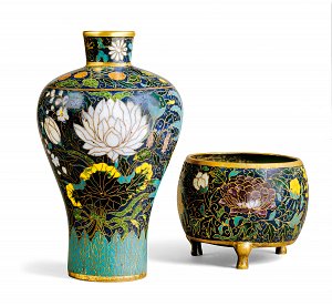 Vase (Meiping) (gauche) et brûle-parfum tripode (droite), Dynastie des Yuan ou des Ming, 2e moitié du XIVe siècle