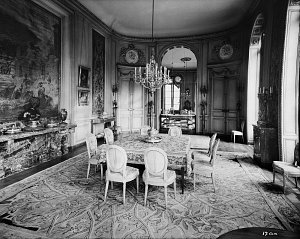 Cat. 13. Vue de la salle à manger en 1936