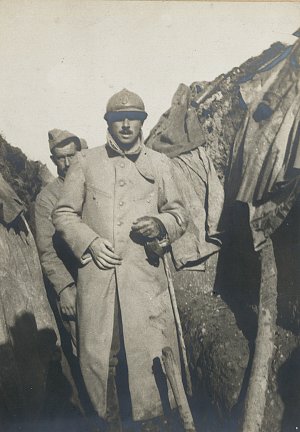 Dans les tranchées du « Bois-en-Hache » à Aix-Noulette en novembre 1915