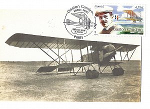 Un timbre de la série « Poste aérienne » rend hommage à Gaston Caudron, originaire du Crotoy dans la Somme, pionnier de l'aviation avec son frère René.