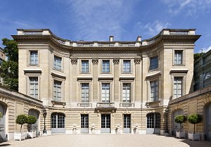 Fig. 1 : Le musée Nissim de Camondo, façade sur la cour d'honneur