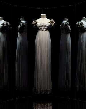 Gianfranco Ferré pour Christian Dior, robe Palladio, haute couture printemps-été 1992, collection Au vent léger d'un été