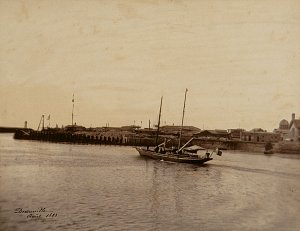 Le yacht Rover sortant du port de Deauville, 1888