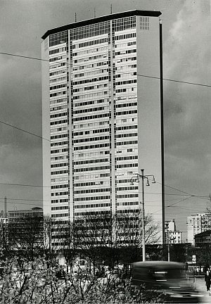 Tour Pirelli, Milan, 1960