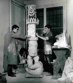 Atelier de Valentine Schlegel, années 1960